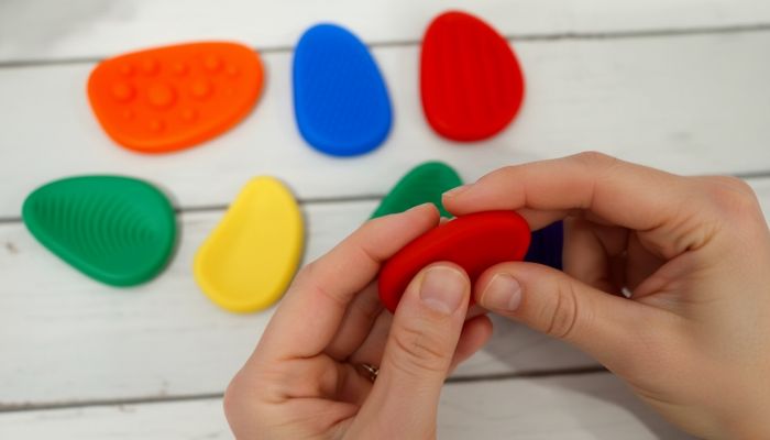 Сенсорні антистрес камінці 6 шт для нейророзвитку, зняття стресу та тривожності, дрібна моторика, 5,5-4,5 см (3952) відно в описі