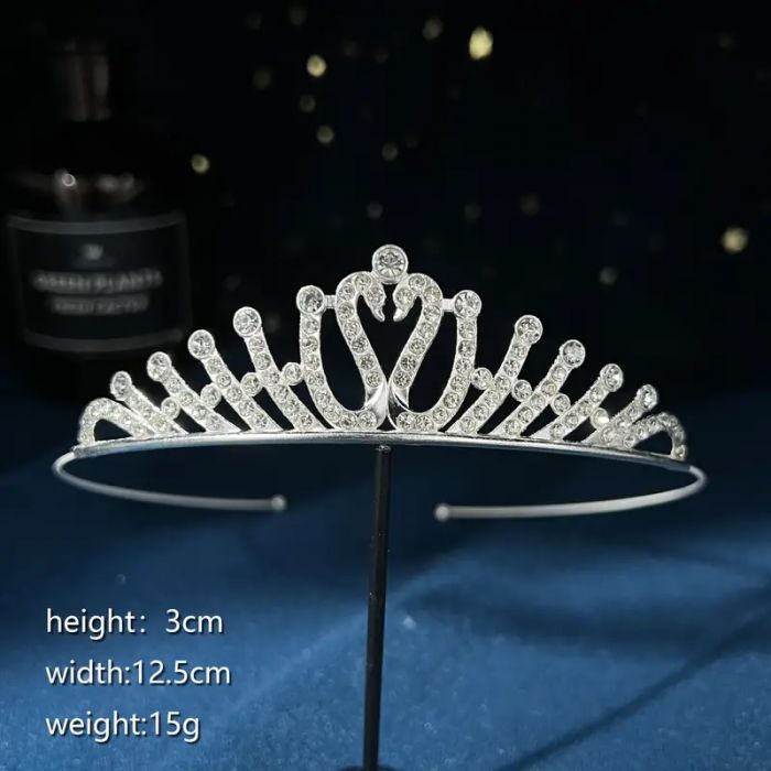 Діадема (тіара) у вигляді корони A-06 колір срібло, матеріал метал