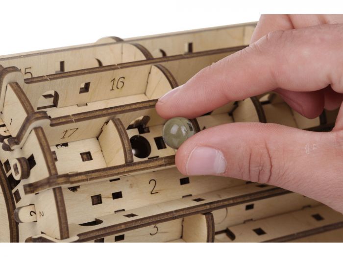 Дитяча іграшка лабіринт "Scroll & hole" механічна дерев'яна 3D-модель 10701 MR.PLAYWOOD