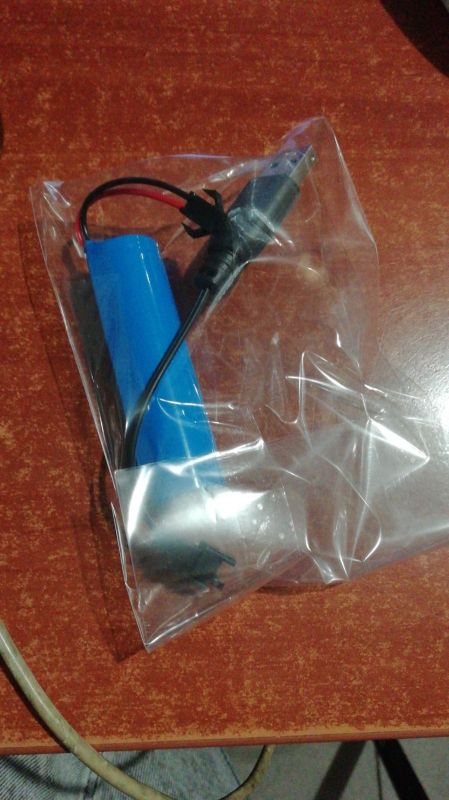 Дитяча іграшка мильні бульбашки генератор ферма мильних бульбашок, бульбашкомет HT-026 69HOLES ROCKET Bubble gun працює від акумулятора
