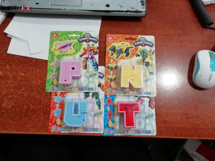 Дитяча іграшка літера трансформер (N та P) XINTAIYUAN TOYS 2911, ціна за 1 літеру